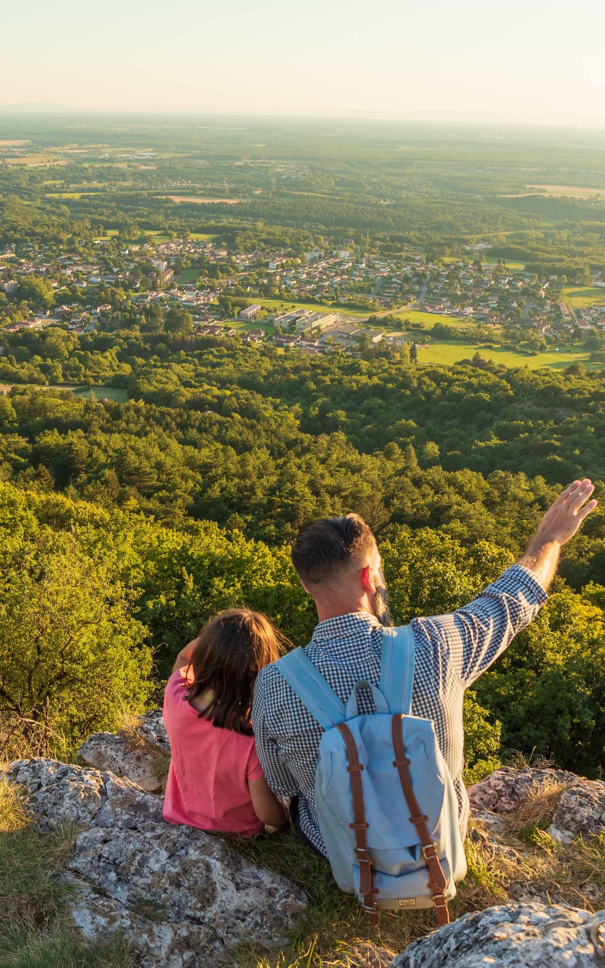 Grenouilles De La Dombes En Persillade Bourg En Bresse Destinations