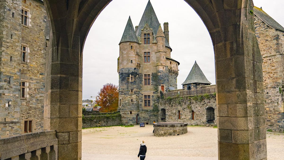 Le Ch Teau De Vitr Forteresse Des Marches De Bretagne