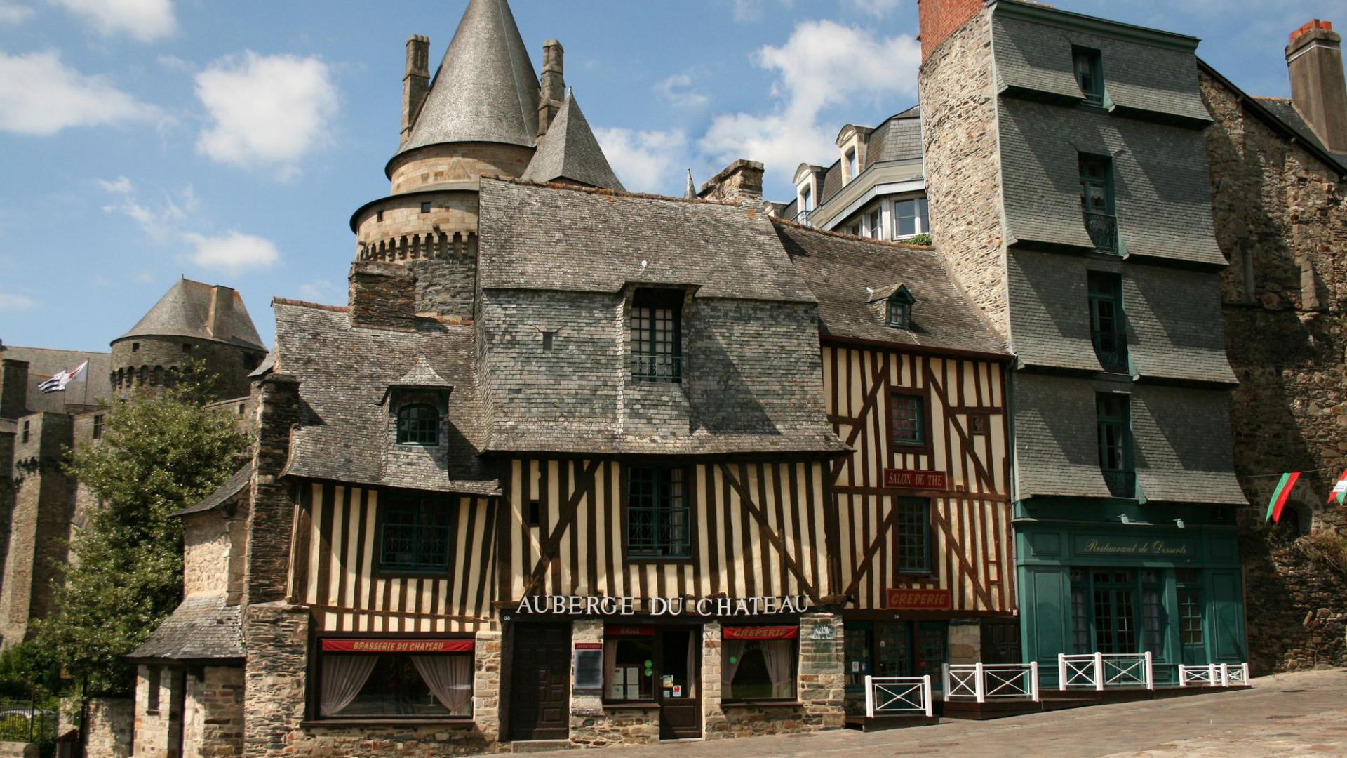 Le château de Vitré forteresse des Marches de Bretagne