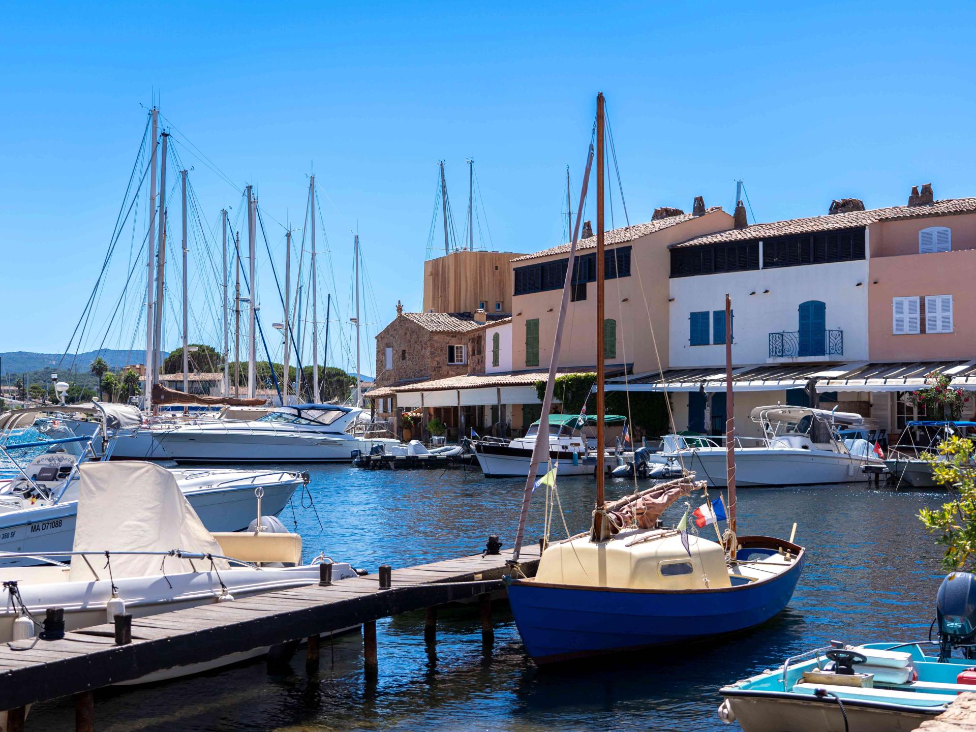 Port Grimaud une cité lacustre unique Grimaud Tourisme Le charme