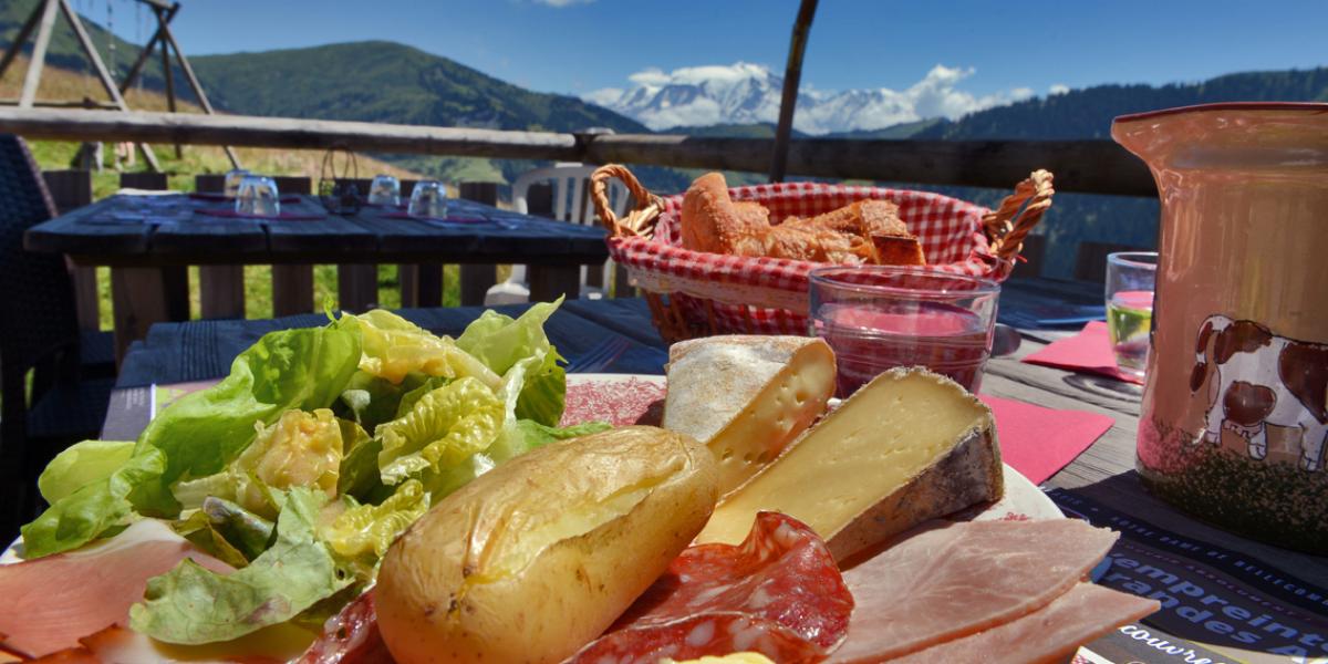 Boire et manger à Flumet St Nicolas la Chapelle Val d Arly Mont Blanc