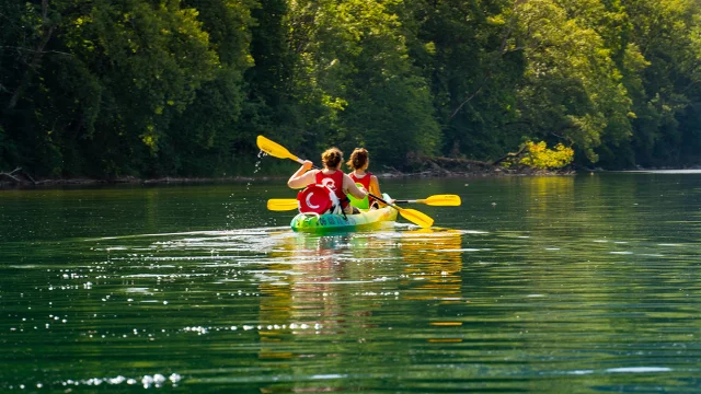 Outdoor canoé