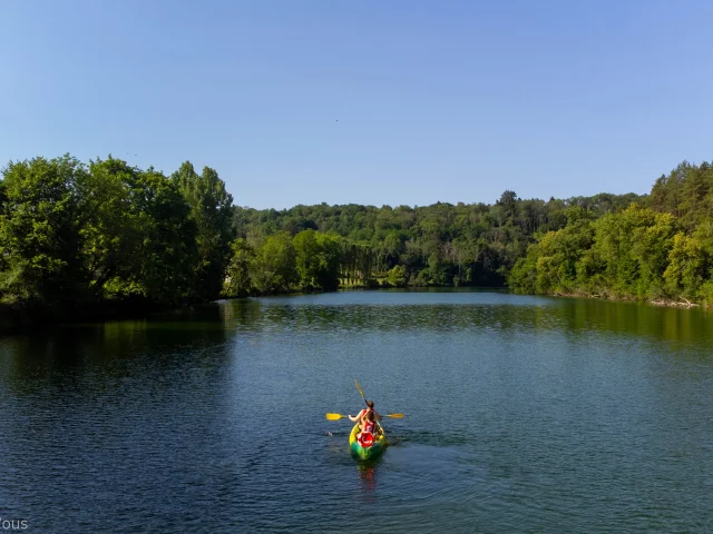 Outdoor canoé