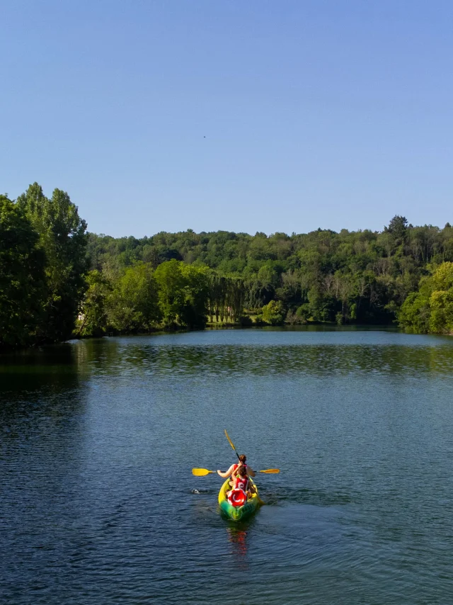 Outdoor canoé