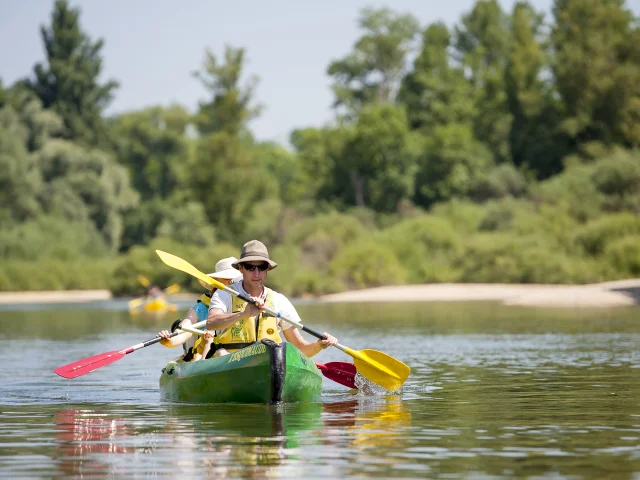 Outdoor canoé