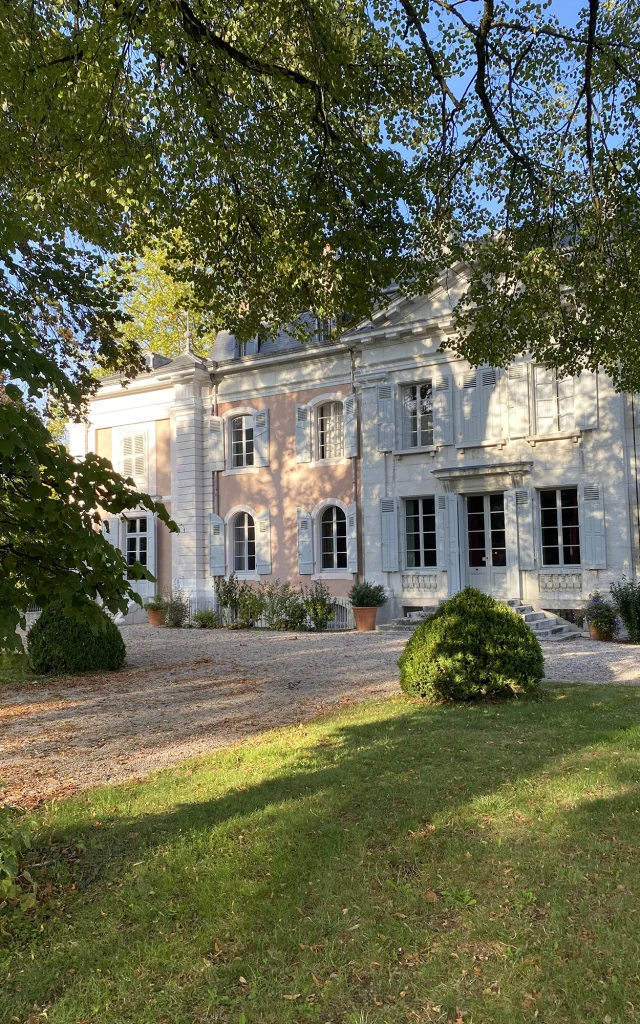 Voltaire Castle