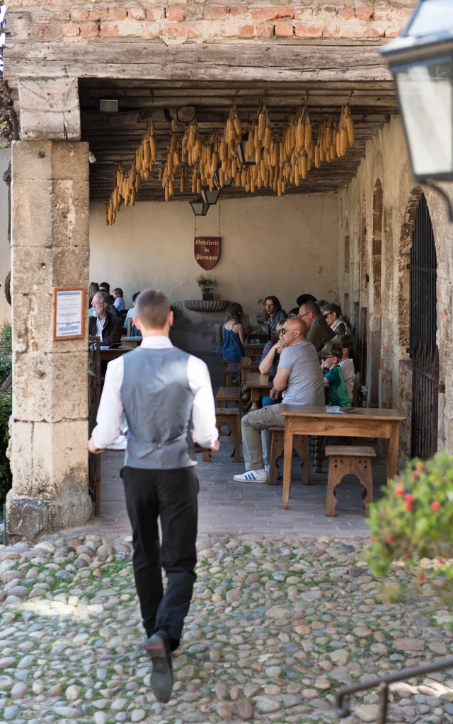 Pérouges