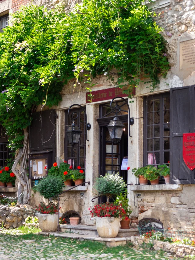 Pérouges