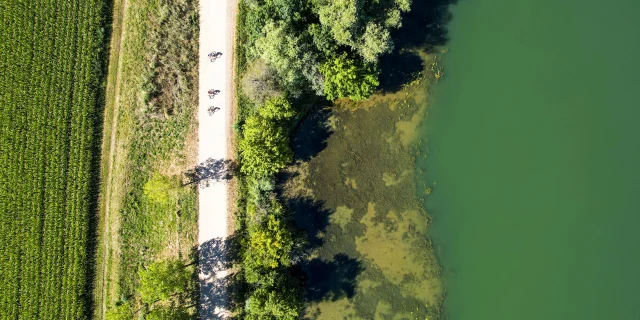 Bicycle tour on the Voie Bleue