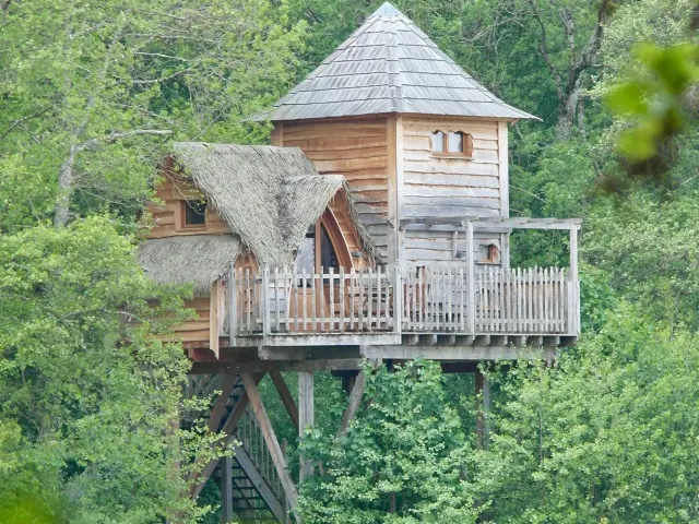 Hébergement Insolite Domaine de la Dombes