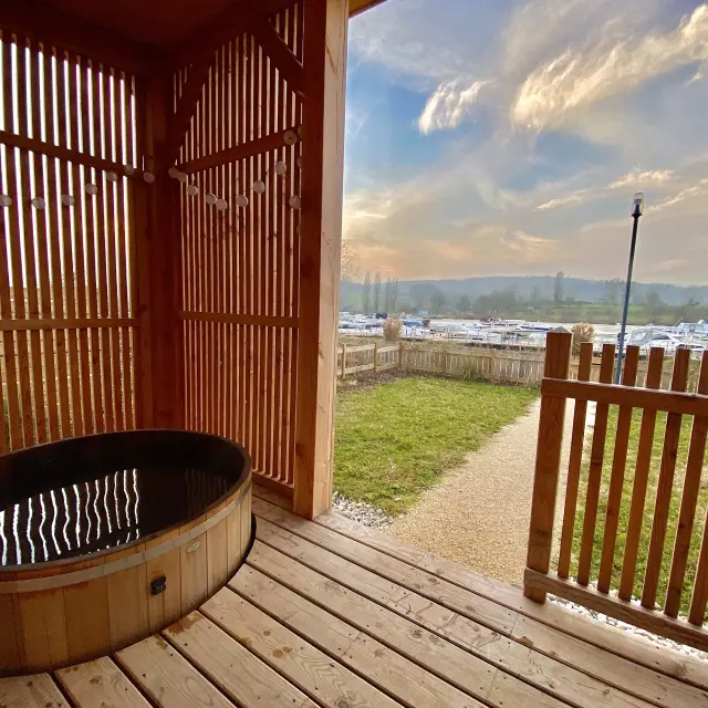 Hébergement Insolite Les lodges de la Viarhona