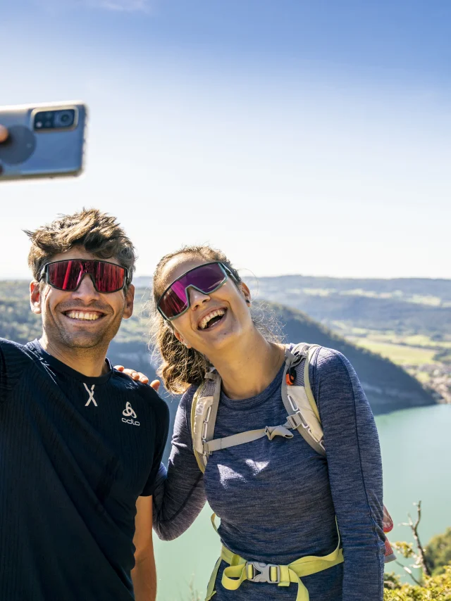 Selfie au-dessus du Lac de Nantua