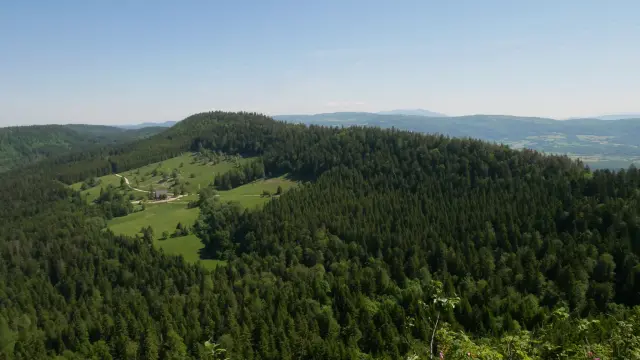 Le Belvédère de Planachat, sur le Plateau d'Hauteville