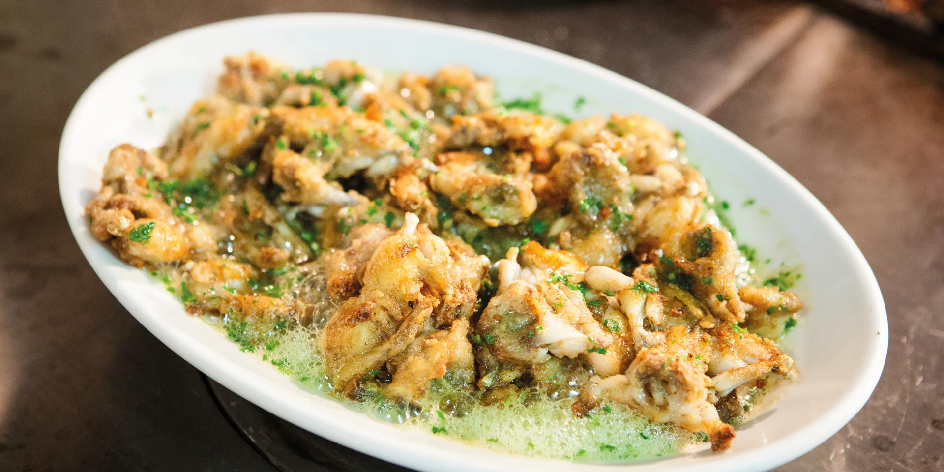 Frog plate