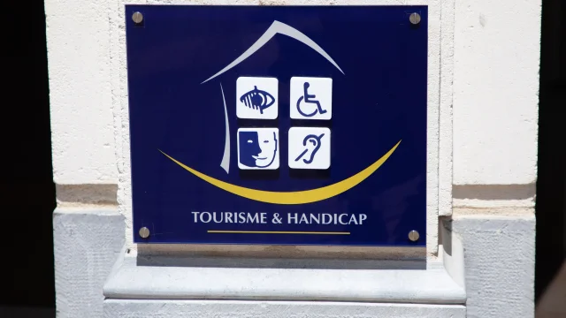Handitourism