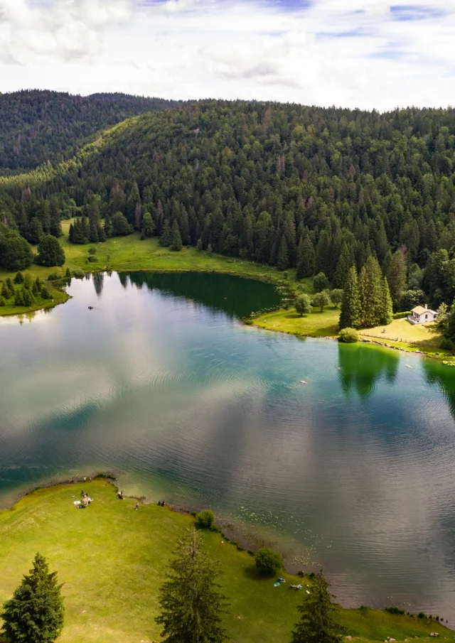 Lake Genin in Charix