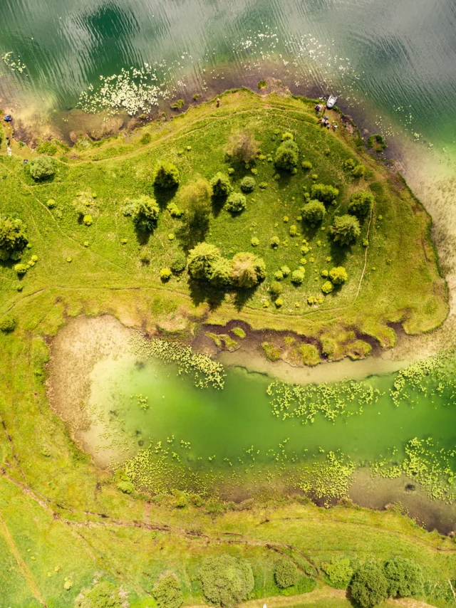 Der See Genin in Charix - Flore Giraud