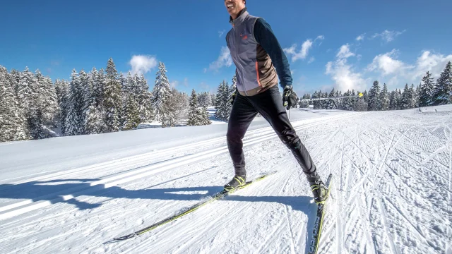 Outdoor Skilanglauf auf dem Plateau de Retord