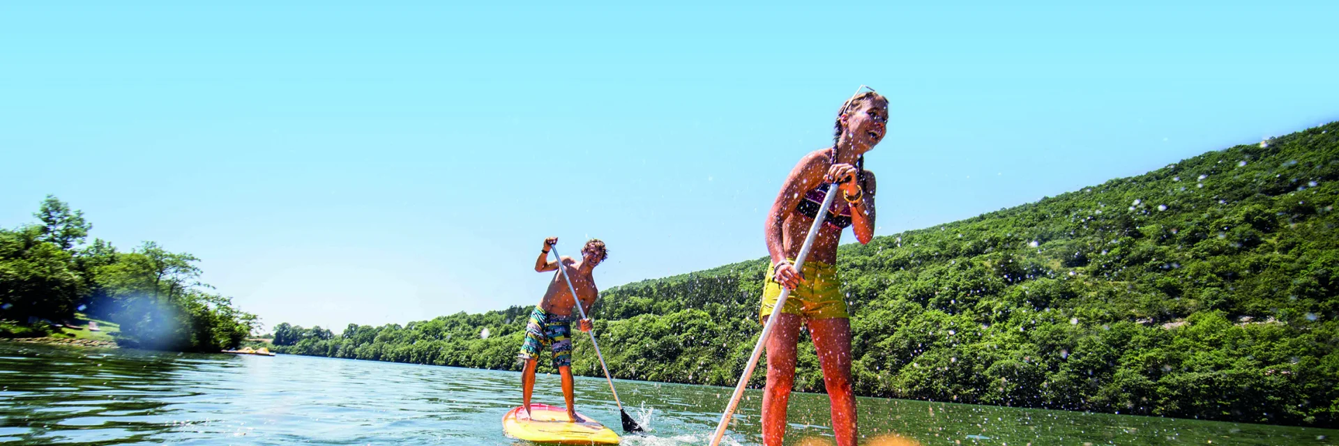 Baignade dans la rivière d'Ain et l'ile Chambod