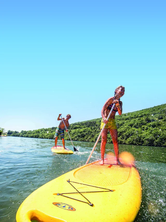 Baignade dans la rivière d'Ain et l'ile Chambod