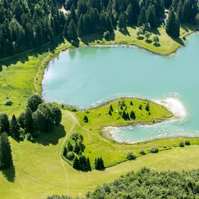 Landschaft am Genin-See