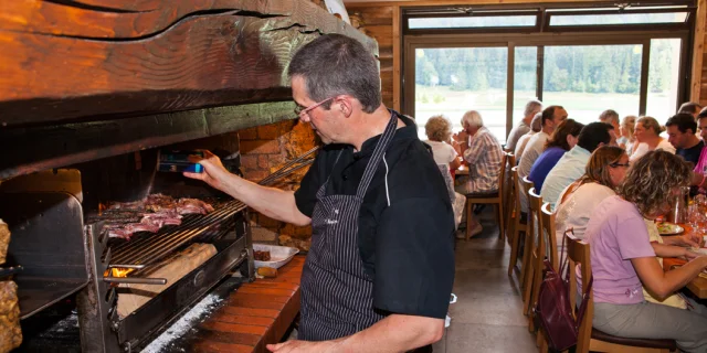 Restauration et hebergement, Auberge du Lac Genin, Charix, Ain