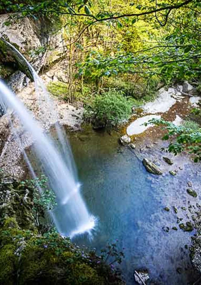 Dorche-Wasserfall, wilder Fluss