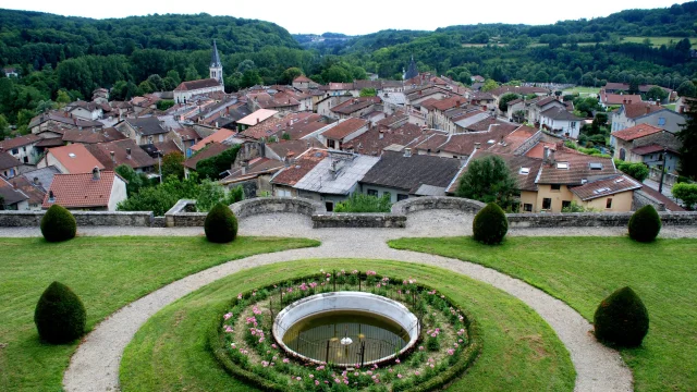 Poncin, cité médiévale