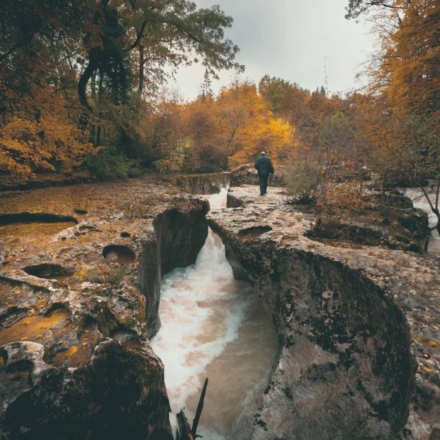 Les Gorges de Thurignin à l'automne