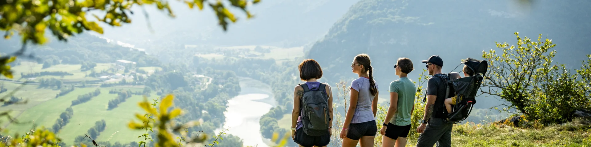 Wandern im Ain-Tal