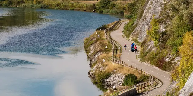 ViaRhôna EuroVélo à Massignieu-de-Rives, dans l'Ain