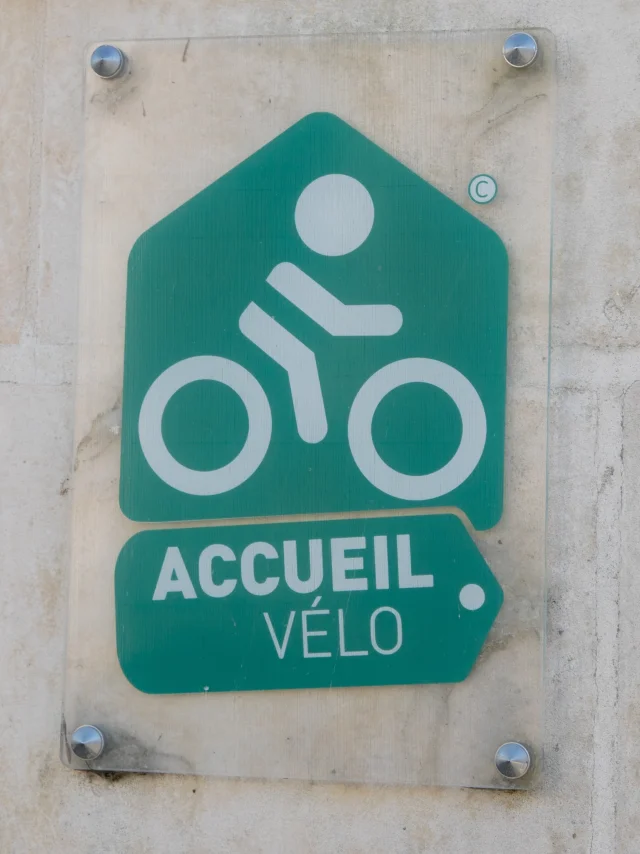 Accueil Vélo sign