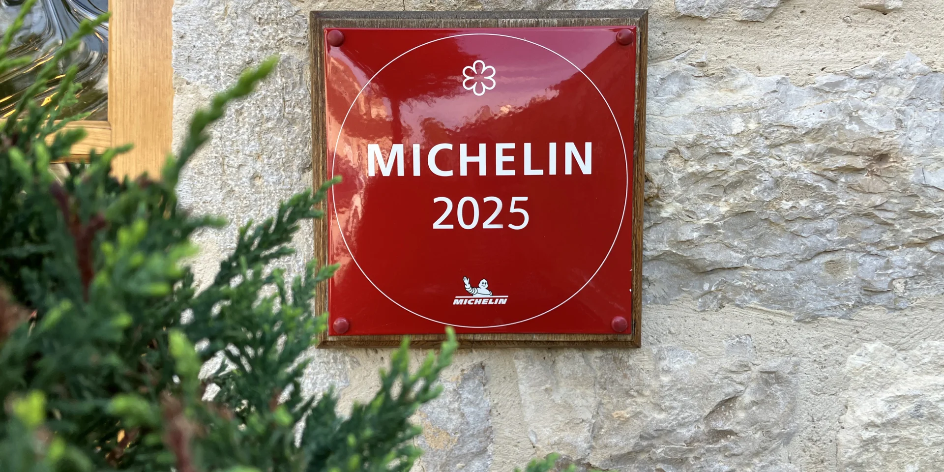 Michelin Guide restaurant in Ain, l'Auberge d'Ambronay