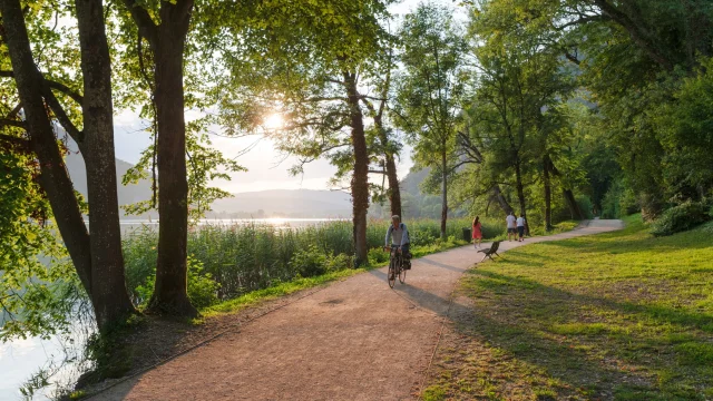 Cycling around Lac de Nantua