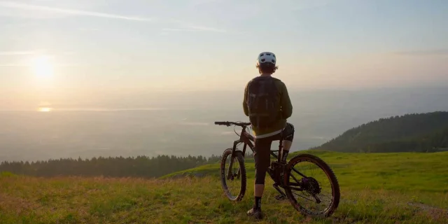 VTT dans la montagne de l'Ain, pour profiter de la vue
