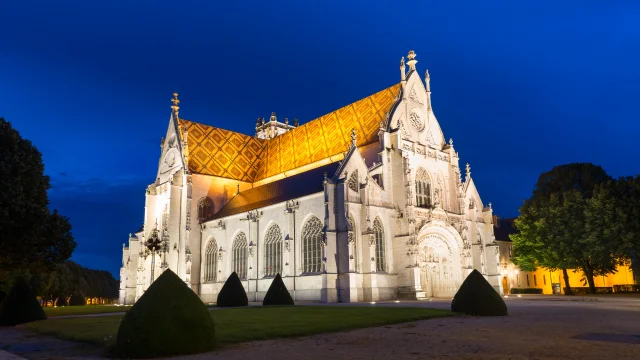 Monastère royal de Brou, la nuit