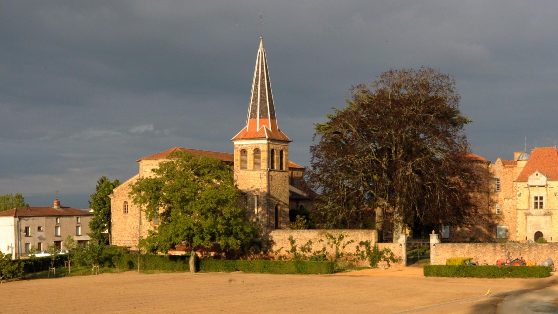 Château de SaintMarceldeFélines Loire Story