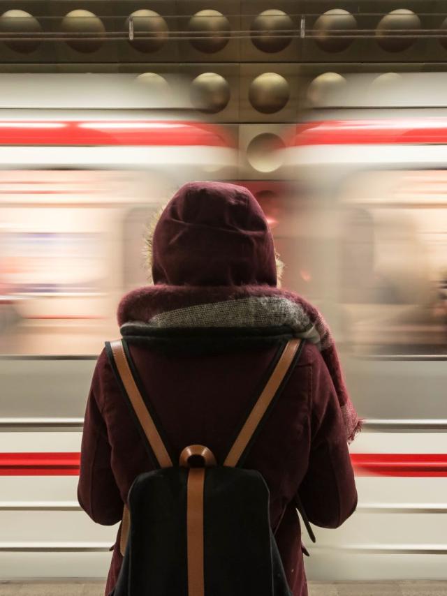 pexels-fabrizio-verrecchia-298018.jpg