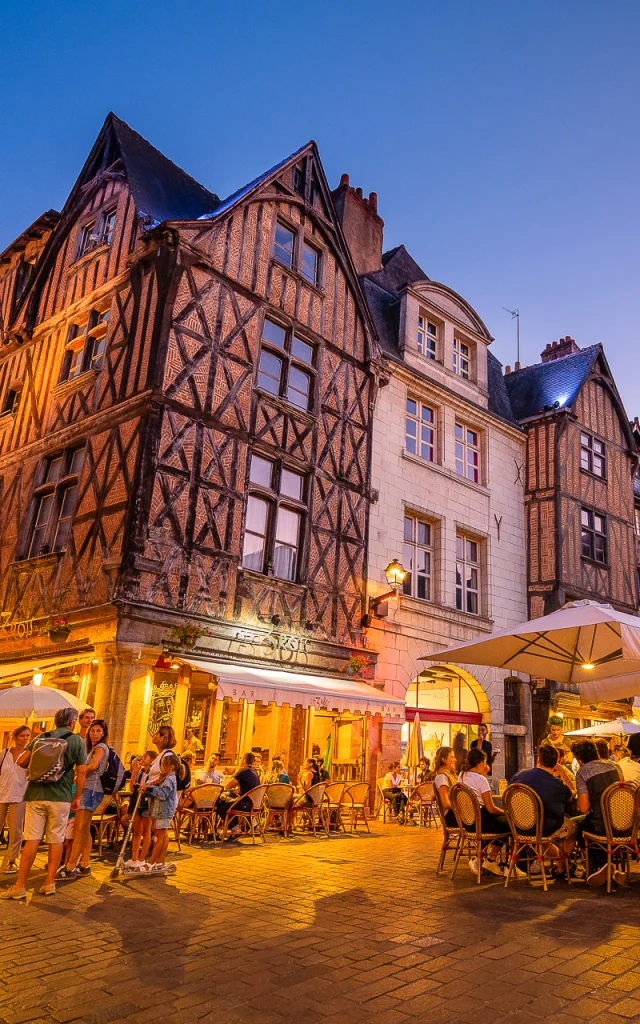 Place Plumereau Tours