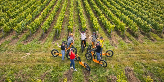 séminaires incentive teambuildings trottinettes dans les vignes à Rochecorbon avec Trottxway