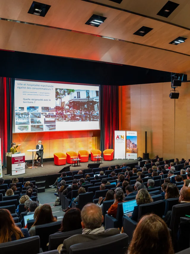 Tourisme d'affaire : séminaire au palais des congrès VINCI à Tours.
