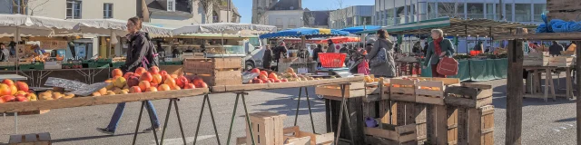 Marché du carreau des halles, à Tours.