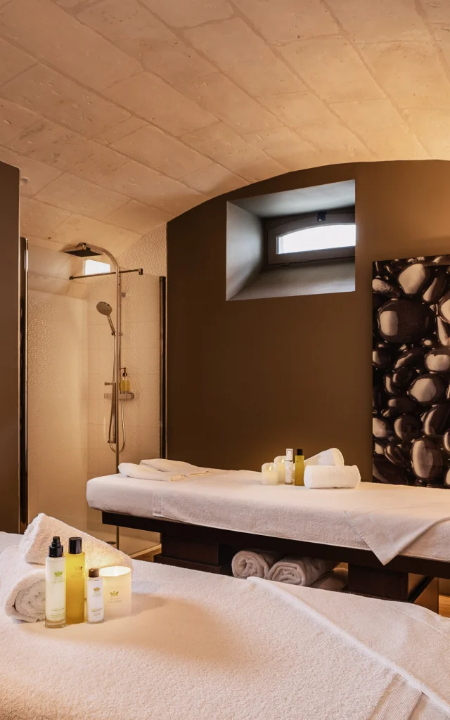 Spa du Best Western Hôtel de la Cité Royale à Loches