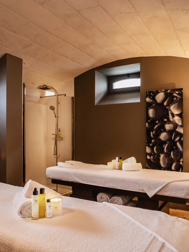 Spa du Best Western Hôtel de la Cité Royale à Loches