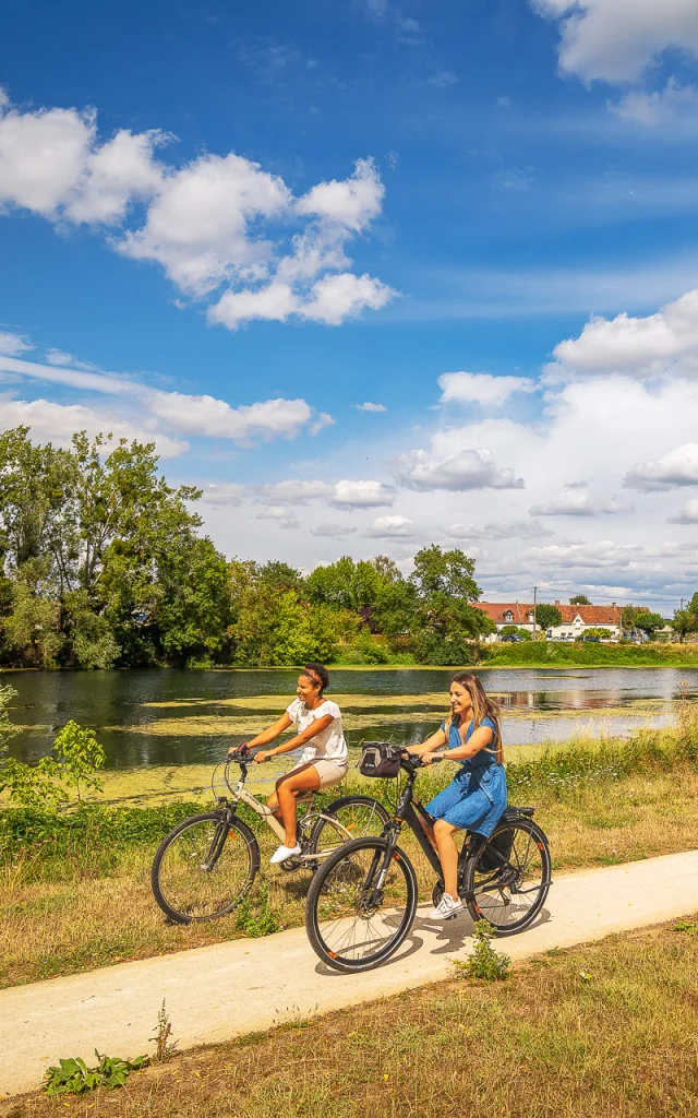 Le Cher à vélo à Athée sur Cher