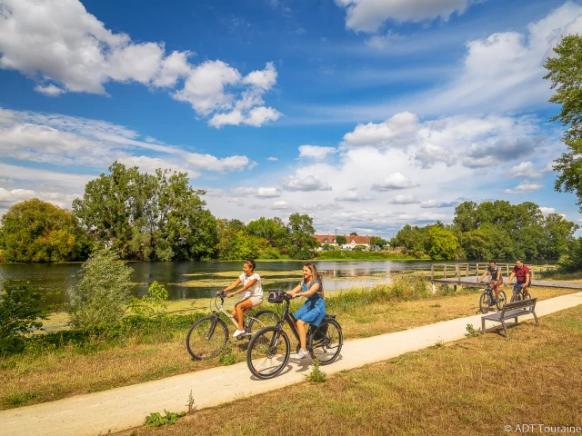 Le Cher à vélo à Athée sur Cher