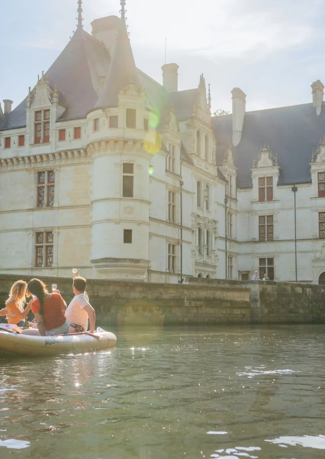 Paddle Paul and Mike in Azay-le-Rideau
