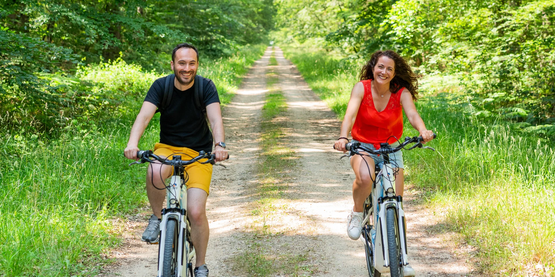 En bicicleta por el bosque de Chinon