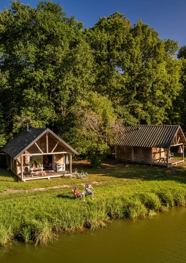 accommodatie dorp Camping au grand air Huttopia Rillé