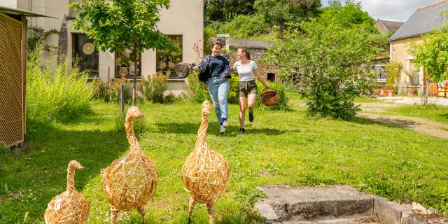 Centre d'Art autour de L'Osier à la rencontre de M Hélène Métézeau, Maître artisan d'art